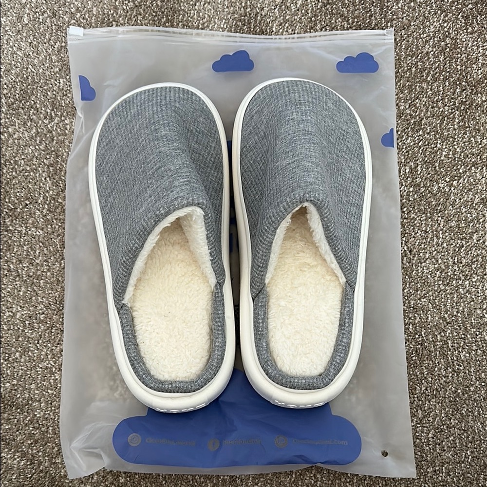 Orthopedic Cozy Plush -
Cloud Slides